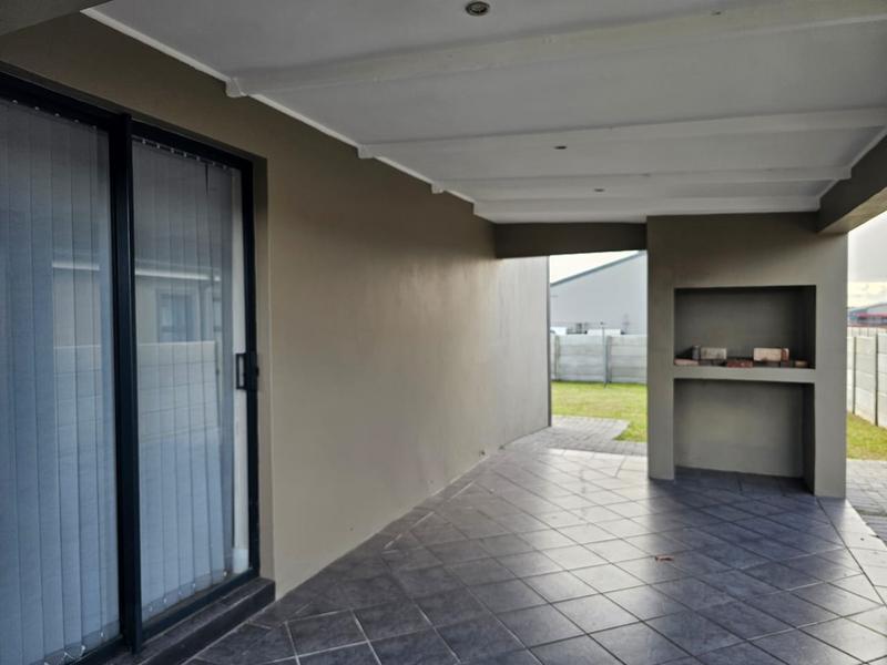 2 Bedroom Property for Sale in Parsonsvlei Eastern Cape